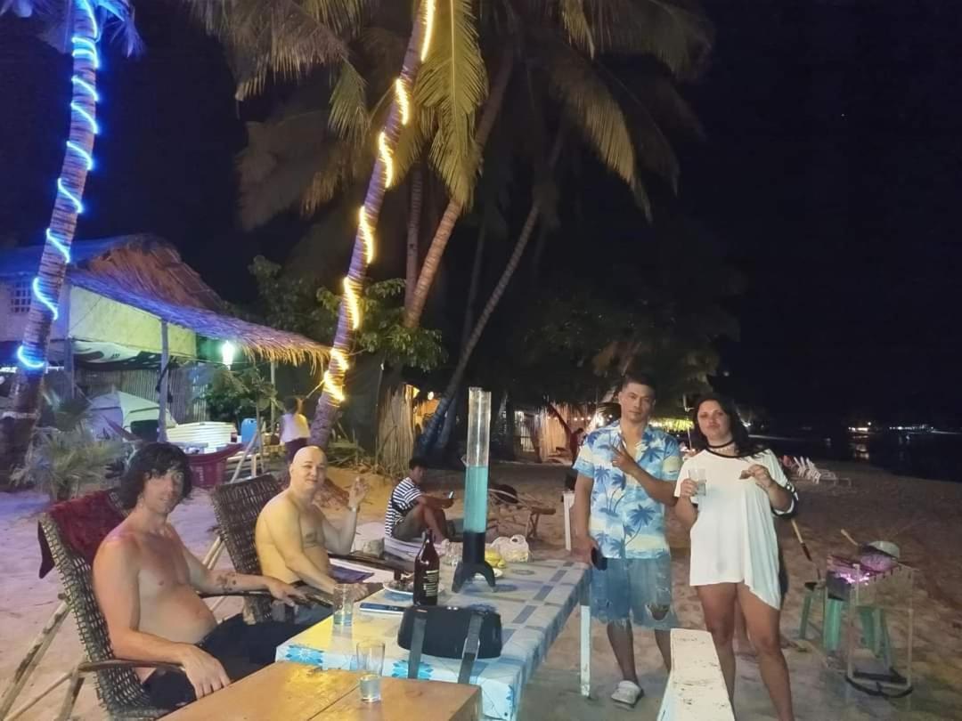8 Star Paradise Locaroc Εξωτερικό φωτογραφία